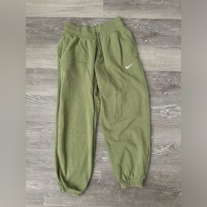 Nike Oversized Sweatpants